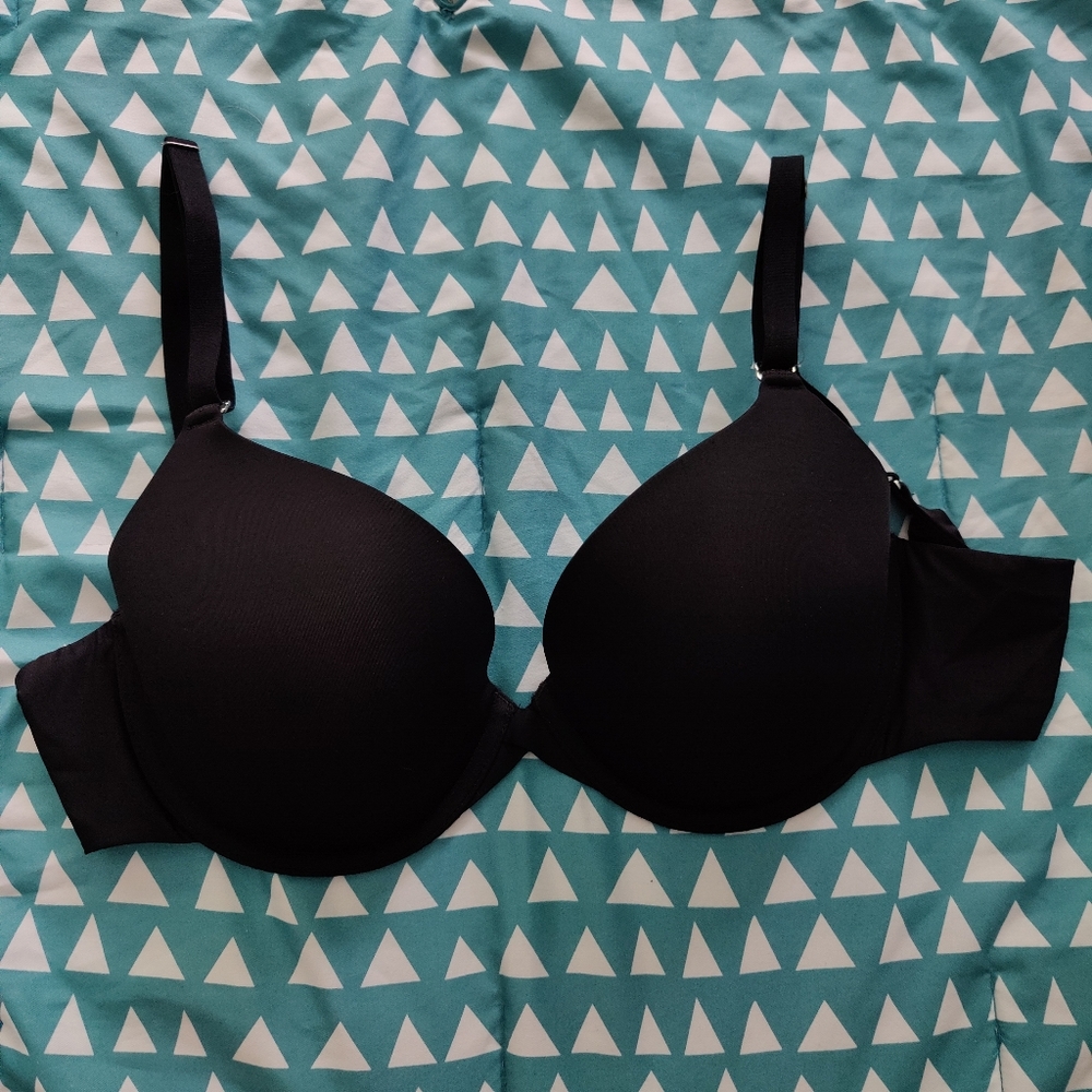 Sold Out EUC Memorable Full Coverage Black T-shirt Bra 36C | Soma